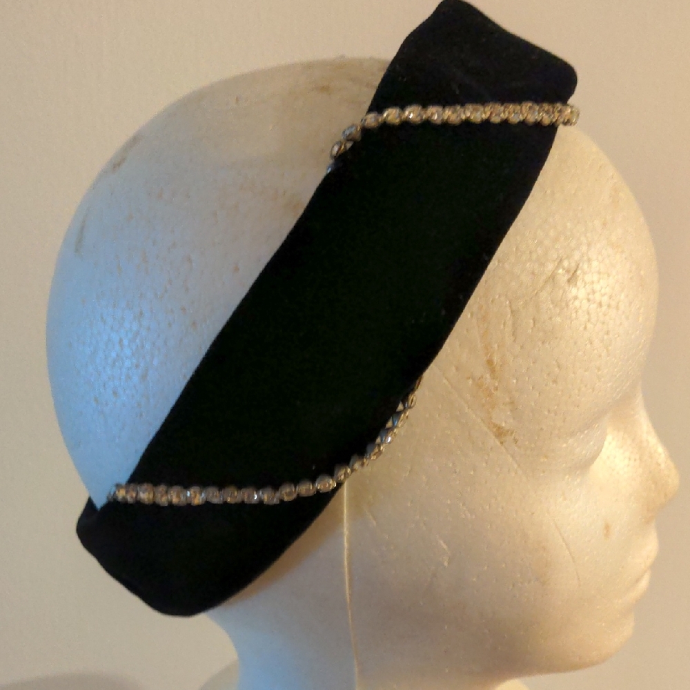 Vintage Holt Renfrew Black Velvet Headband with Rhinestone Accent Trim Detailing - Picture 2 of 10